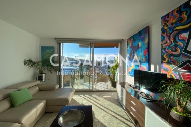 Erstaunliches Penthouse mit 1 Schlafzimmer mit Blick auf Barcelona