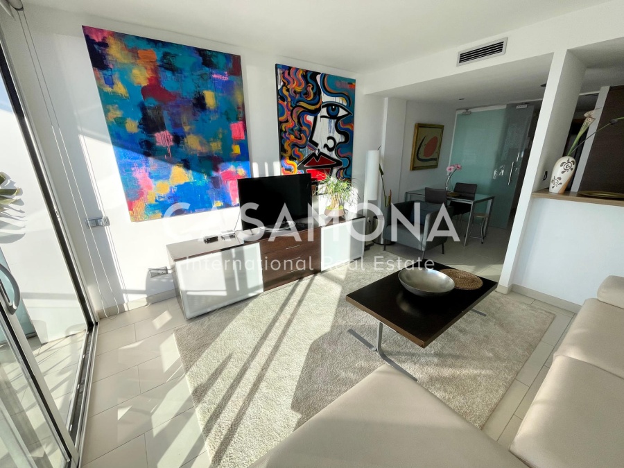 Amazing 1 Bedroom Penthouse with Views of Barcelona