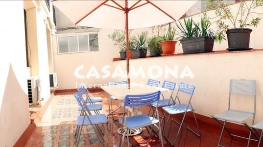 (SOLD) Lovely 2 Bedroom Apartment with a Terrace and 2 Belonging Studio Apartments in Gotico