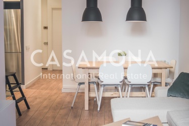 Luxury 2-Bedroom Furnished Apartment with Private Terrace in l'Eixample