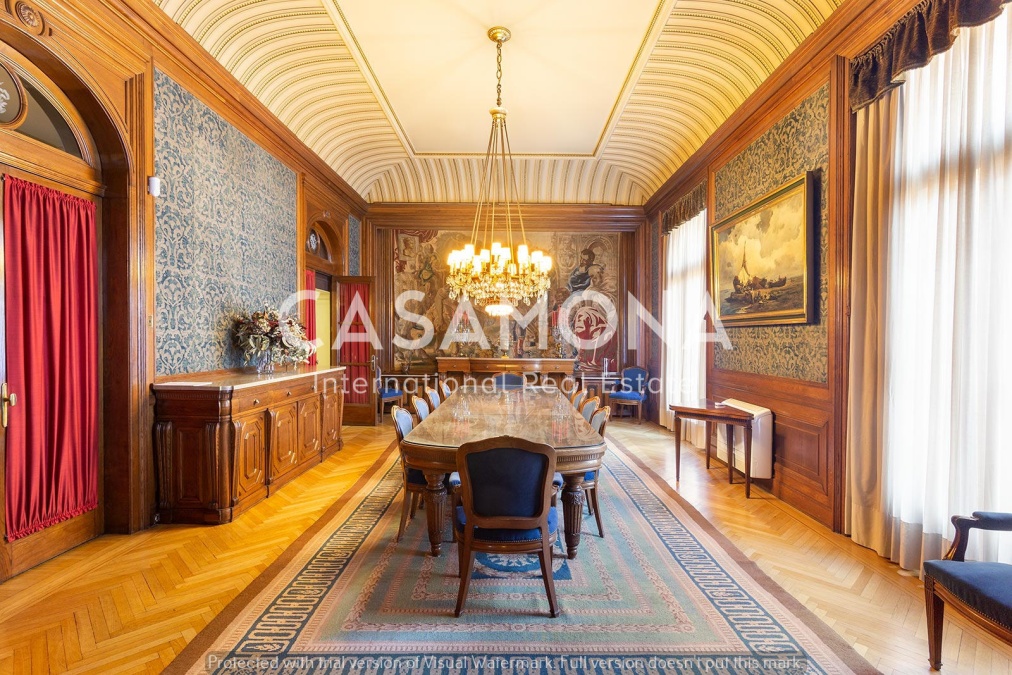 Majestueus appartement in een voormalig paleis in de Eixample Dreta