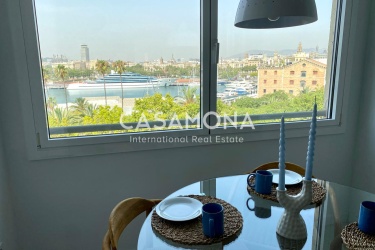 Elegant apartament a la Barceloneta amb vistes al mar, ascensor i terrassa privada