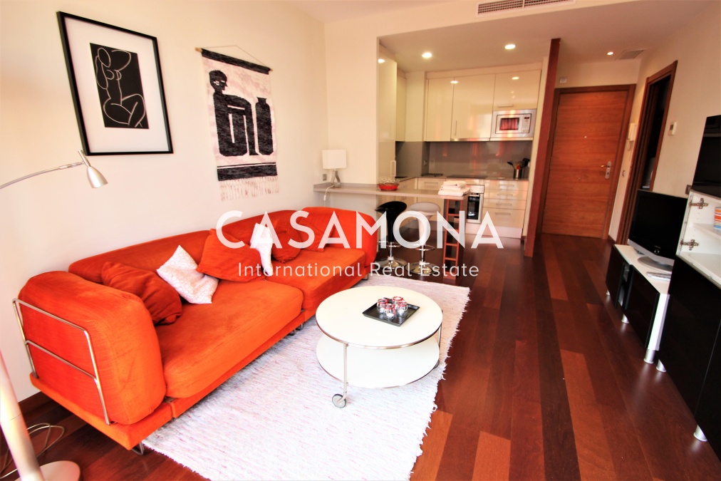 Modern Apartment within Walking Distance to the Beach in Poble Nou