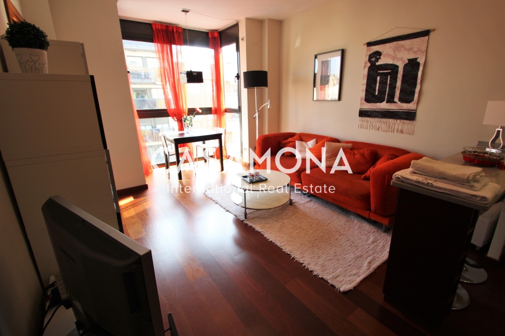 Modern Apartment within Walking Distance to the Beach in Poble Nou