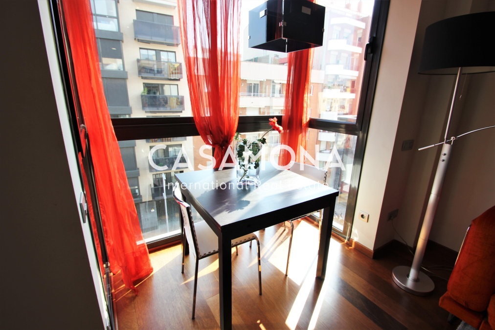 Modern Apartment within Walking Distance to the Beach in Poble Nou