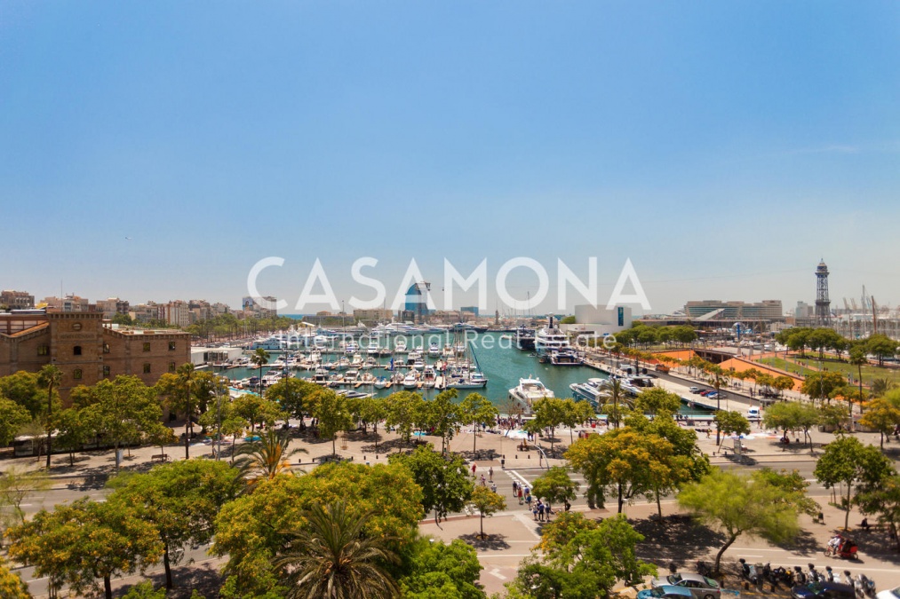 Ruim appartement met 2 slaapkamers met een spectaculair uitzicht over de skyline van Barcelona