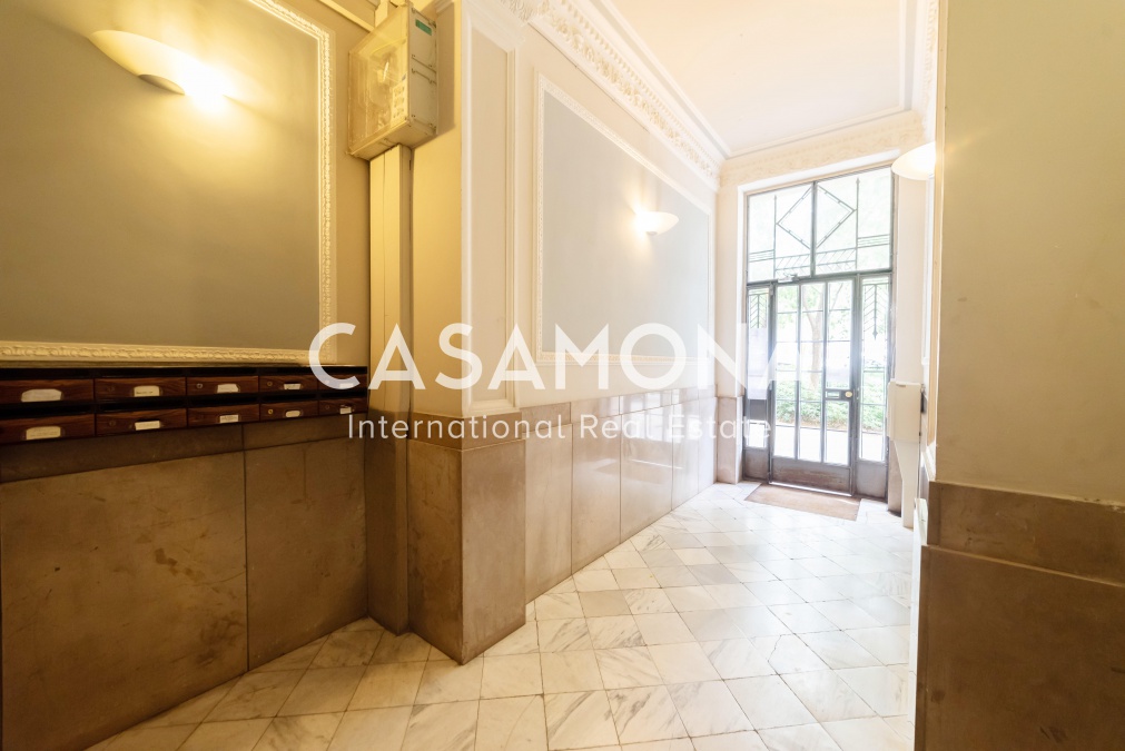 (SOLD) Unique Opportunity for Investment in Barcelona - 2 Renovated Apartments for Sale