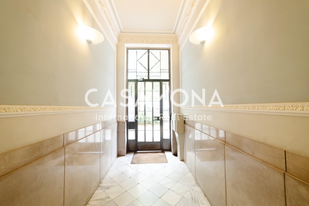 (SOLD) Unique Opportunity for Investment in Barcelona - 2 Renovated Apartments for Sale