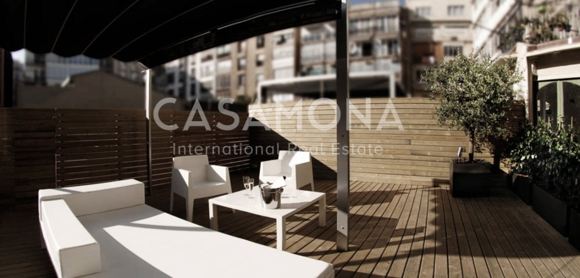 Modern 3 Bedroom Apartment with Private Terrace in Eixample