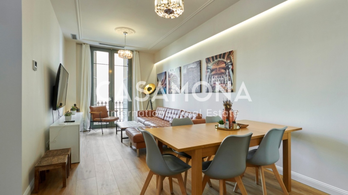 Modern 2 Bedroom Flat Next to Arc de Triomf with Touristic Licence