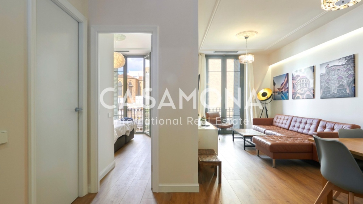 Modern 2 Bedroom Flat Next to Arc de Triomf with Touristic Licence