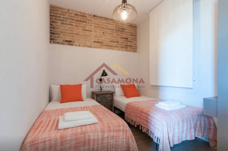 Appartement met 2 slaapkamers en balkon in Eixample