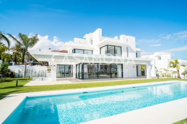 Herrliche Gelegenheit in Marbella - Villa in Los Flamingos Benahaves