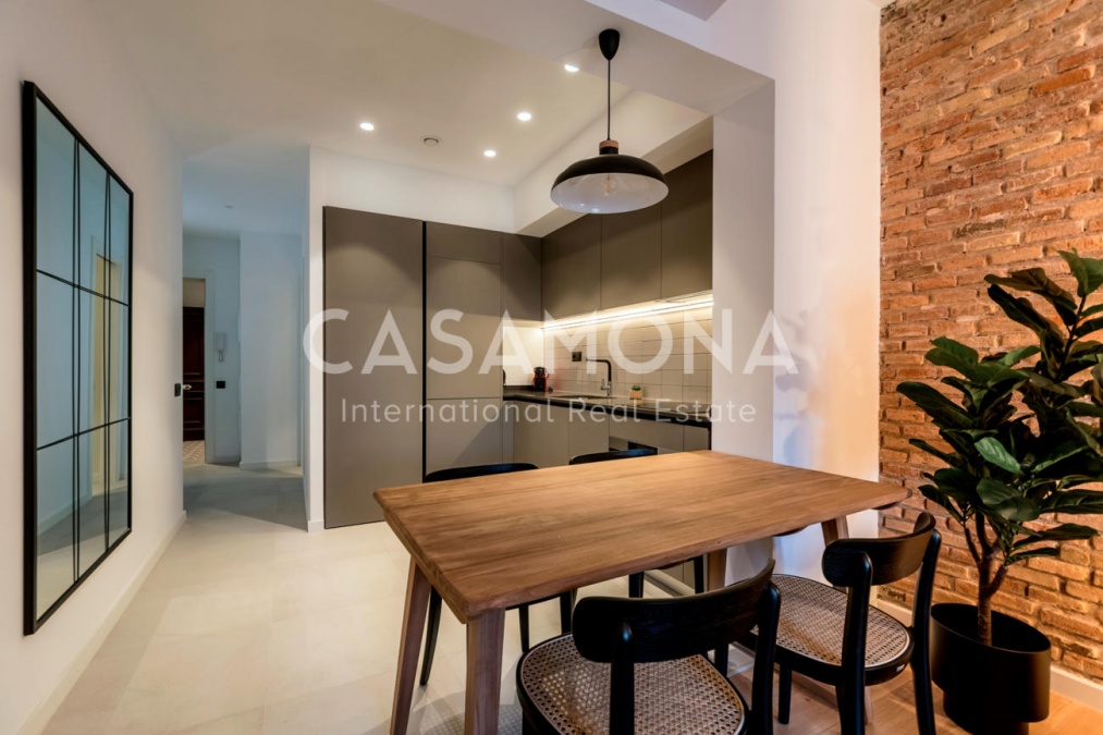 Apartament modern i totalment equipat de 2 dormitoris amb enorme terrassa privada