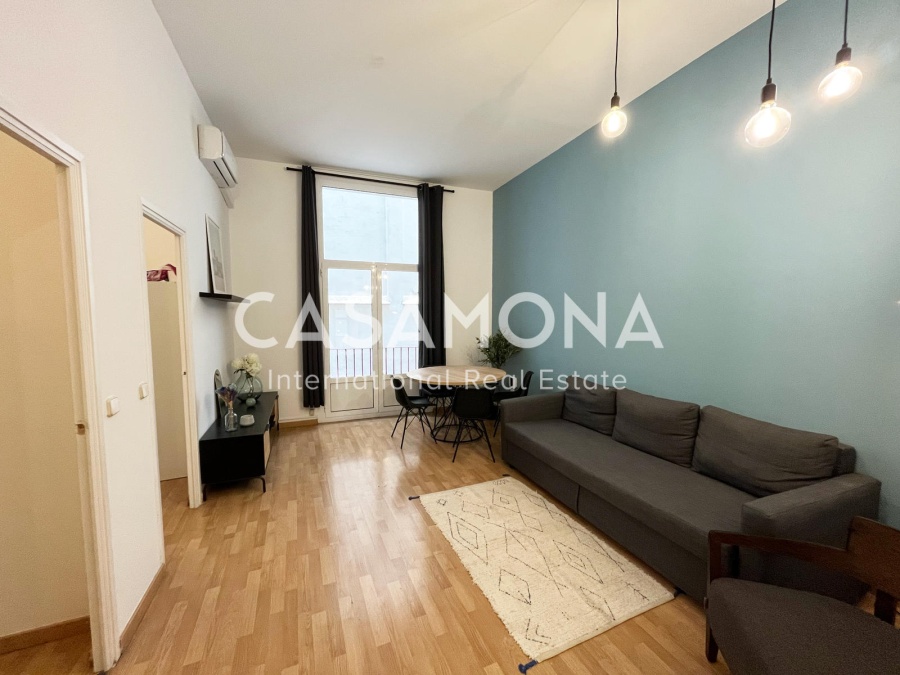 Bright & Modern 2-Bedroom with Terrace in Central Gótico