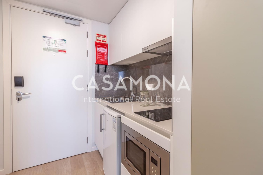 (NOT AVAILABLE) Double Studio in Modern Student Residence with Gym in Poble Nou