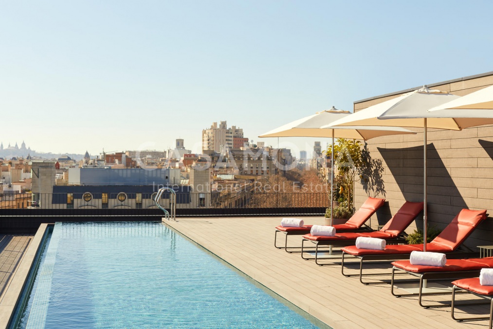 Appartement penthouse de luxe dans une résidence avec piscine sur le toit