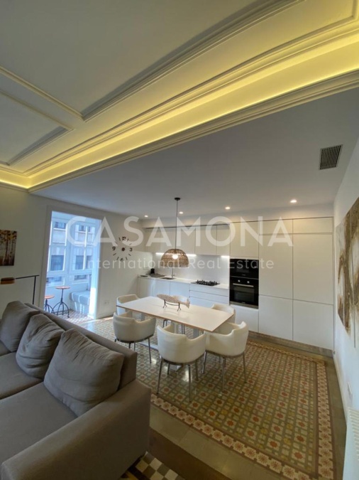 Beautiful 3 Bedroom Apartment with Stunning Natural Light