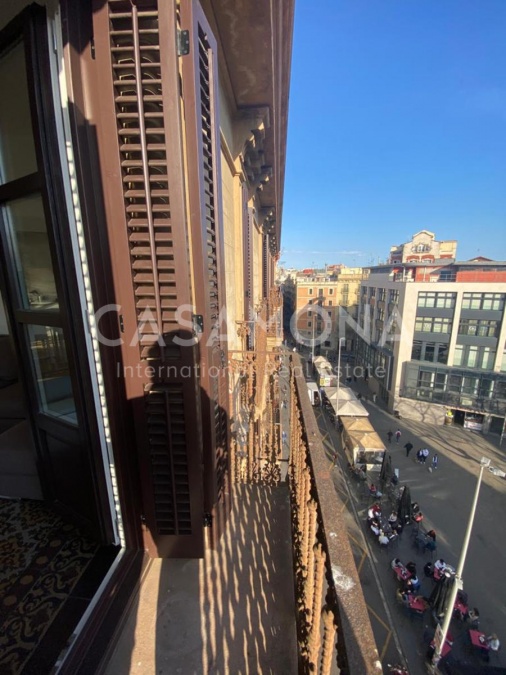 Spacieux appartement de 2 chambres avec belle lumière naturelle et terrasse