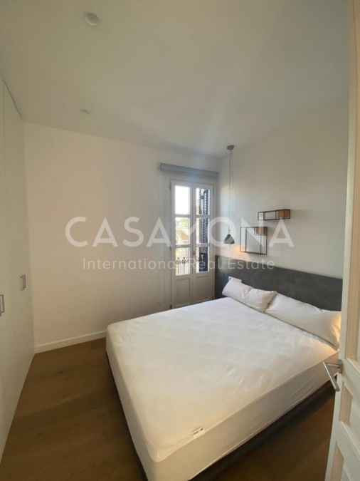 Spacious 2 Bedroom Apartment with Beautiful Natural Light and Terrace