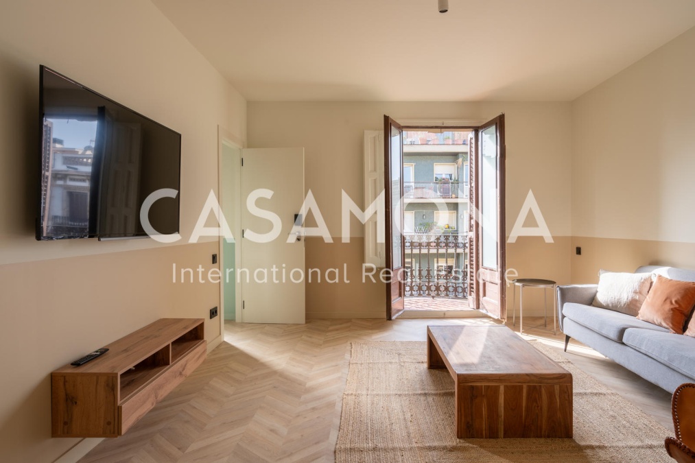 Chambre individuelle confort avec balcon dans un appartement partagé de 5 chambres dans l’Eixample Dreta