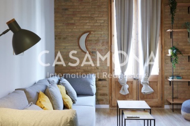 Co-living luminosa camera da letto matrimoniale in un appartamento condiviso con 5 camere da letto