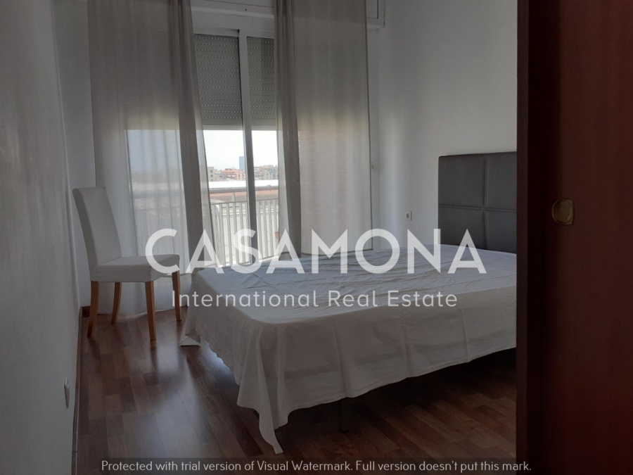 Spacious 3 Bedroom Apartment With Private Terrace In Eixample Dreta