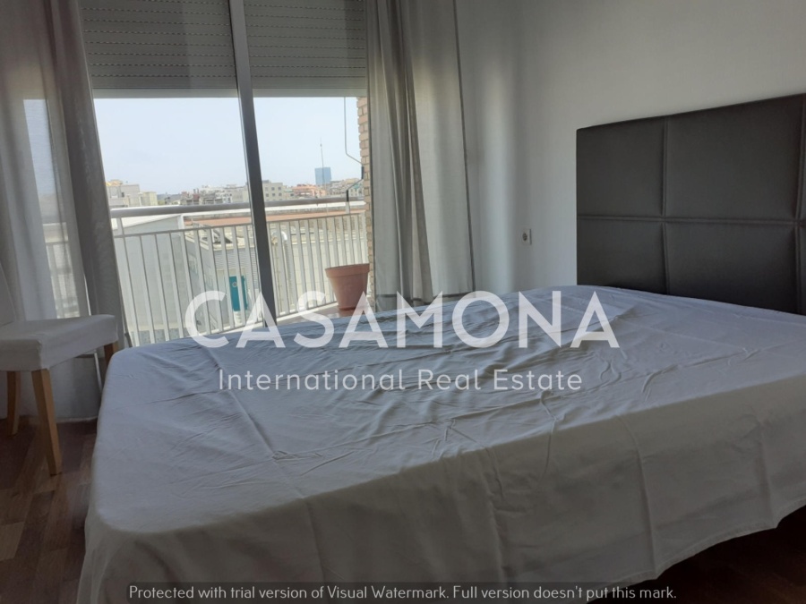 Spacious 3 Bedroom Apartment With Private Terrace In Eixample Dreta