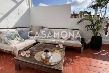 Lys og boho-stil leilighet med privat terrasse i Poble Sec