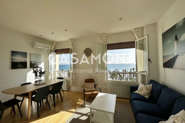 Bright and Spacious 3 Bedroom Apartment with Breathtaking Sea Views