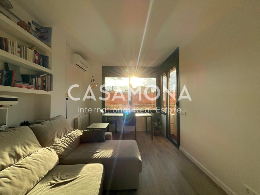 Chic and Modern 2 Bedroom Flat in Eixample