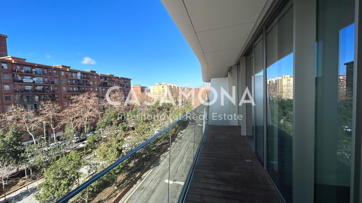 Modern Beachside 2 Bedroom Apartment in Diagonal Mar