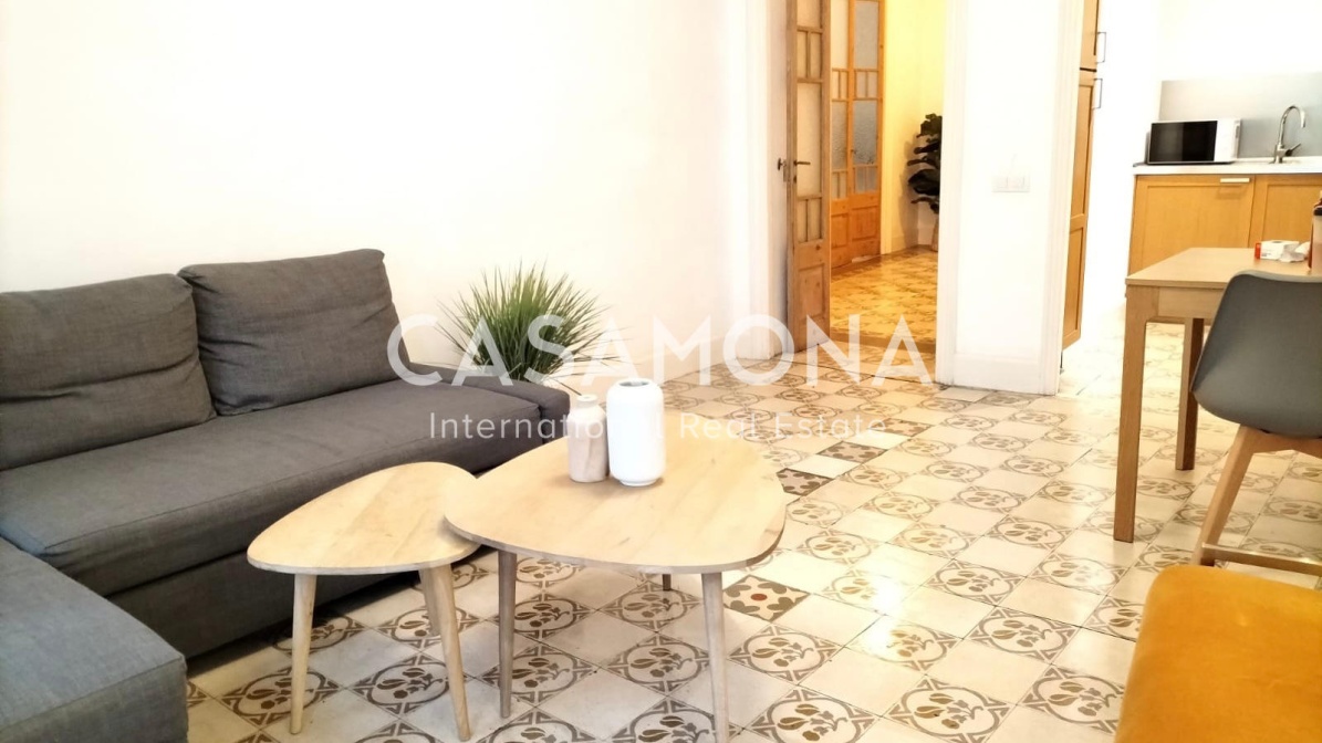 (SOLD) Investment Apartment With Catalan Features Close to La Rambla