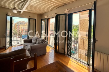 Seks franske balkonger, 2 soverom, 2 bad leilighet med heis i Barceloneta