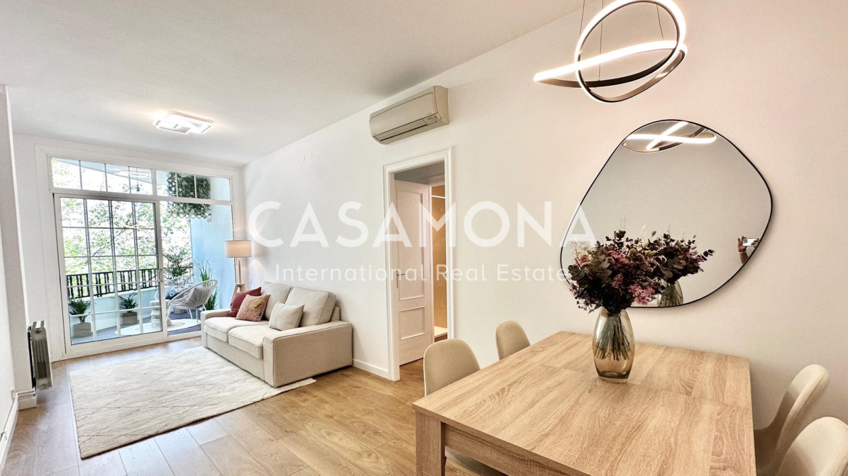 (SOLD) Luminous 3 Bedroom Apartment With A Cozy Terrace