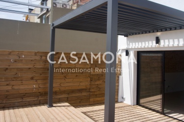 Renovert 2-roms leilighet med en solrik terrasse i nærheten av La Rambla de Raval