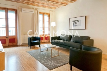 Spacious and Bright 2-Bedroom Apartment in Sant Pere