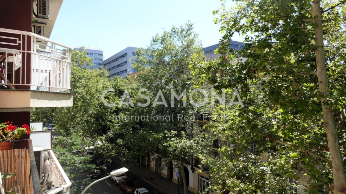 Charmante 3-Zimmer-Wohnung mit Balkon in Poblenou