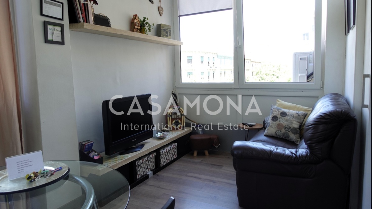 Elegant 2-bedroom apartment in Eixample Esquerra