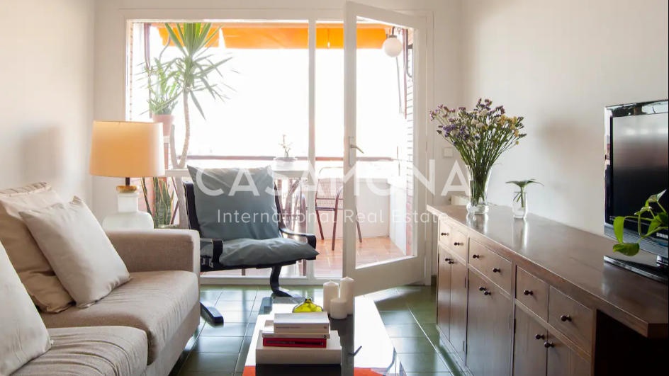 4 Bedroom-Apartment with community swimming pool in Premià de Mar