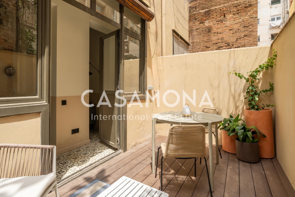 Appartement 1 chambre récemment rénové avec patio à Gracia