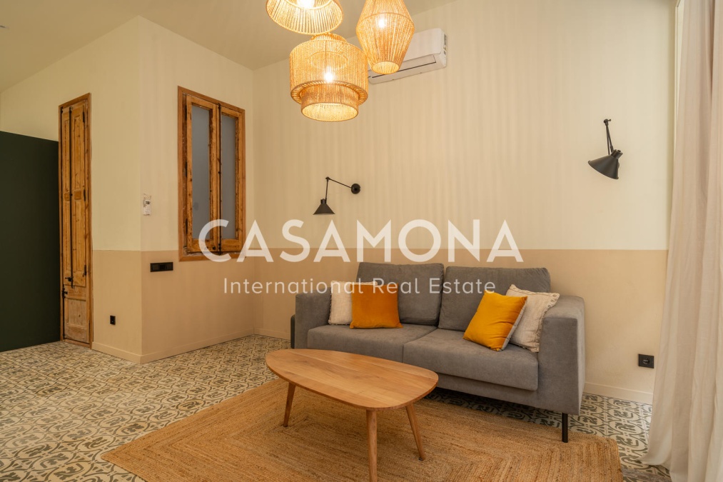 Appartamento con 1 camera da letto e patio recentemente ristrutturato a Gracia