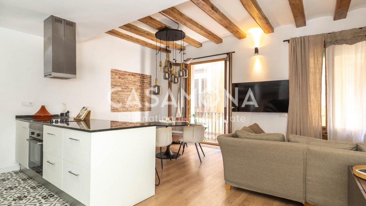 Appartement de 3 chambres entièrement rénové à Raval