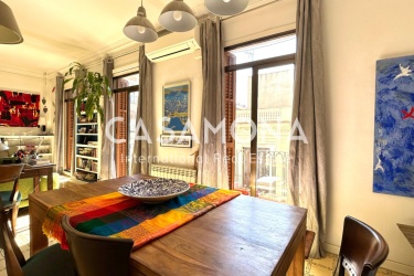 Spacious 2-Bedroom Apartment With a Large Balcony in Poble Sec