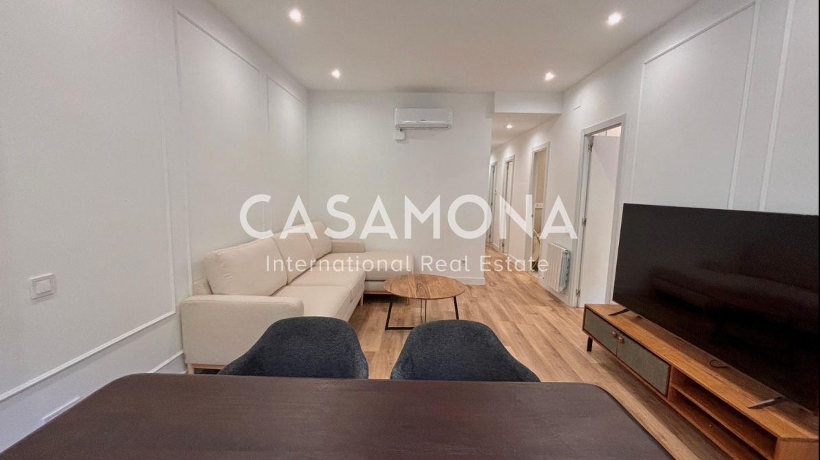 New Renovated Apartment in Eixample with 3 Bedroom, 2 Bathroom plus storage unit