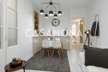 Appartement minimaliste de 2 chambres avec balcon et ascenseur à Gracia