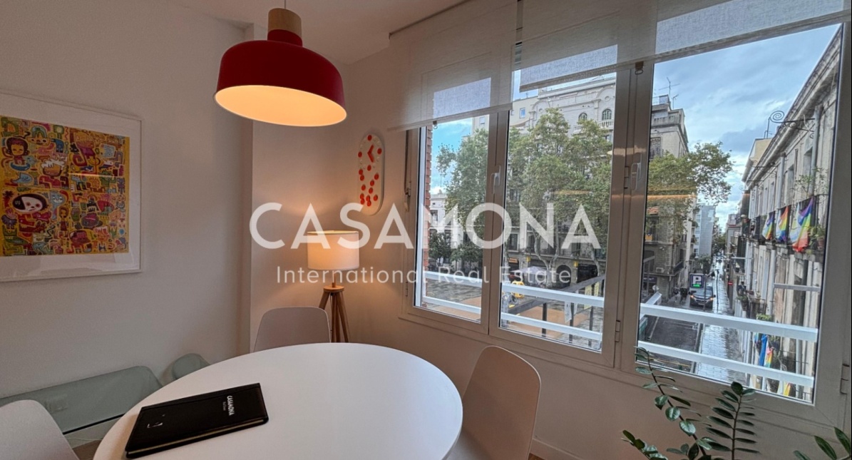 Moderno apartamento de 4 dormitorios en el corazón de Gràcia