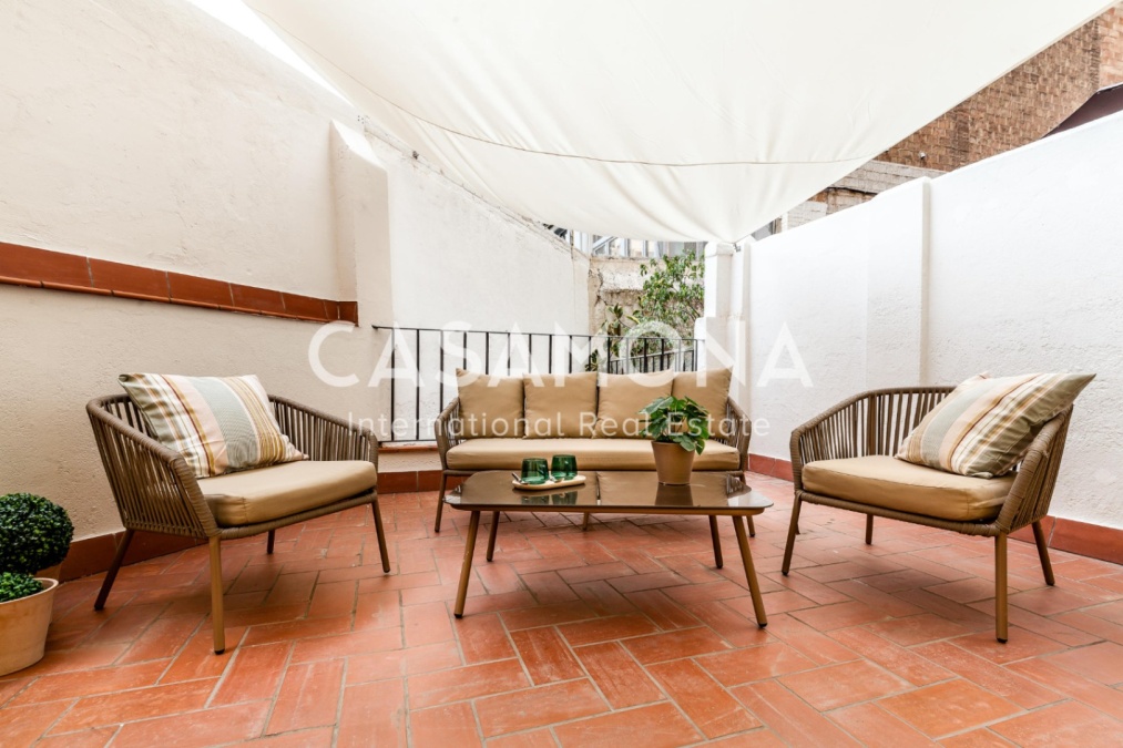 Charmante 3-Zimmer-Wohnung mit Terrasse in Eixample Dreta