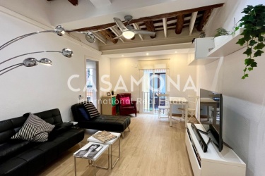 Charming 1-Bedroom Apartment Near Mercat de Santa Caterina