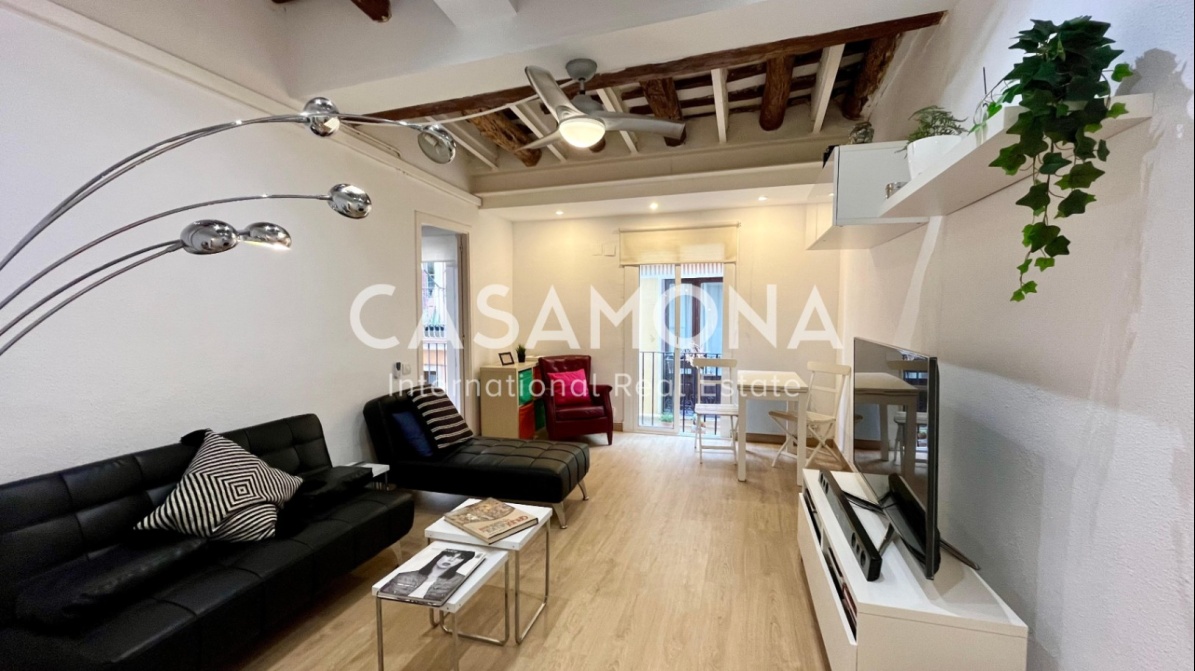 Charming 1-Bedroom Apartment Near Mercat de Santa Caterina